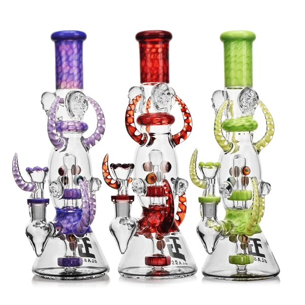 Evil Skull Eyes Beaker Pipe